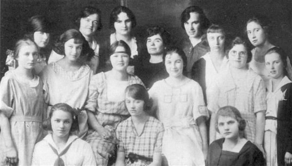 1922 first year sewing class 