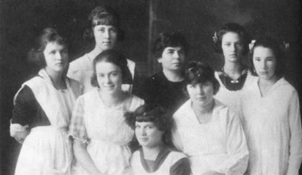 1922 second year cooking class 