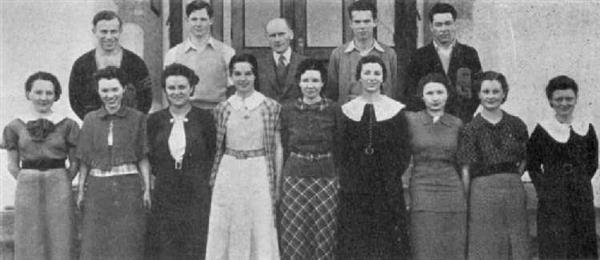 1935 senior play cast 