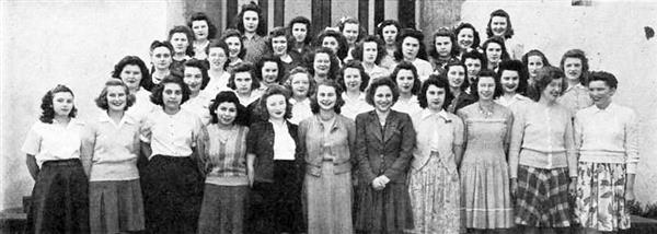1942 Girls Chorus 