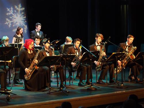 Saxophones 
