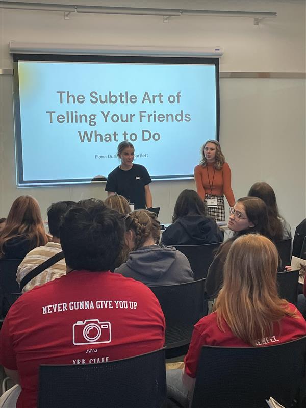 Wilsonville HS Journalism students present at Fall Media Day